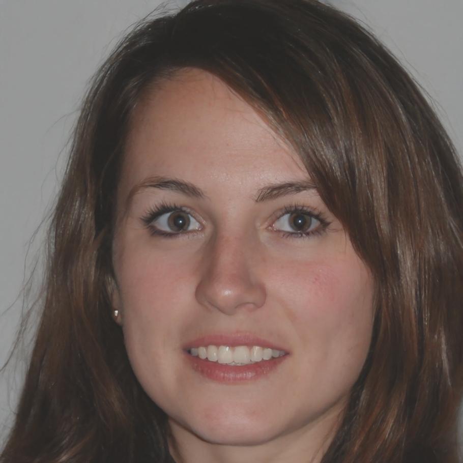 Sloan Petrakis, Financial Planning Specialist